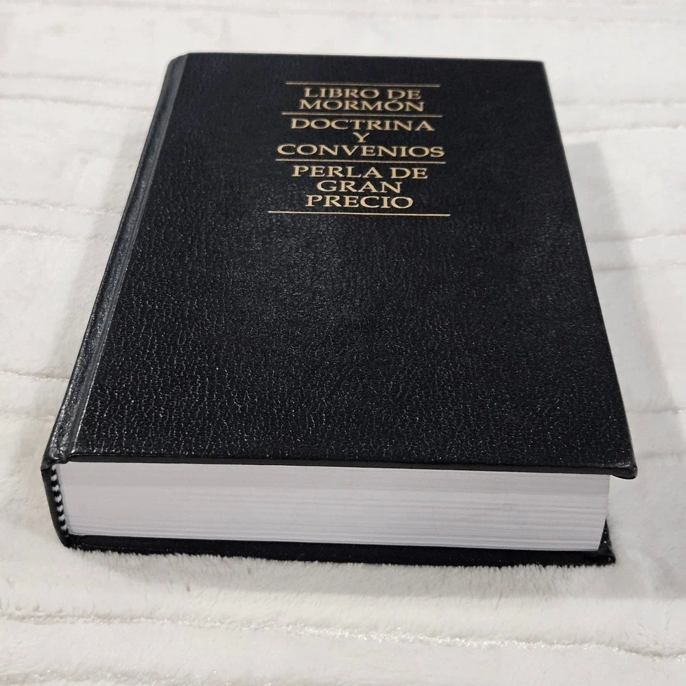 Libro de Mormon Doctrina y Convenios Perla de Gran Precio LDS Scriptures‎
